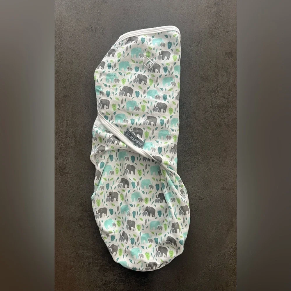 Set of 2 SwaddleMe Baby Swaddles - 0-3 months